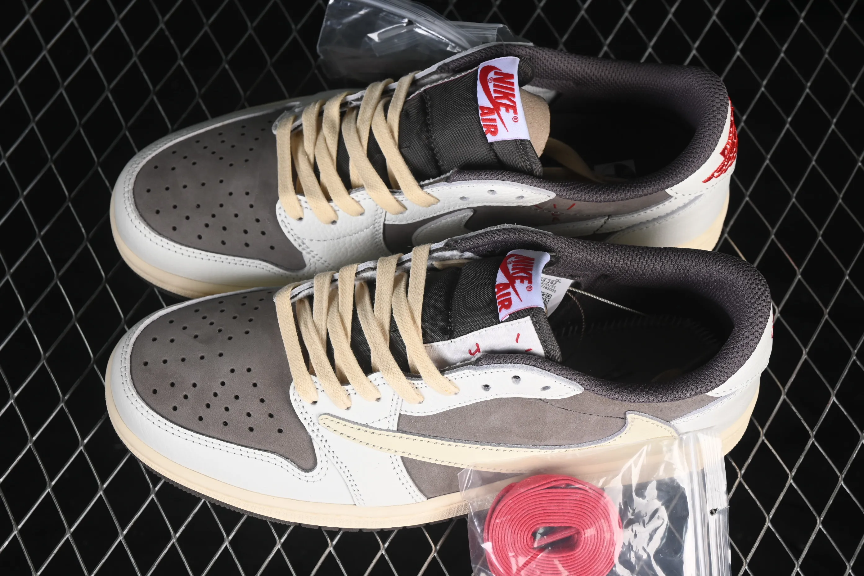 All categories Air Jordan Jordan series basketball shoes Air Jordan 1 Low ZG version Travis Scott x Air Jordan 1 Low OG AJ1 Joe 1 undercut low top full head layer DM7866-162